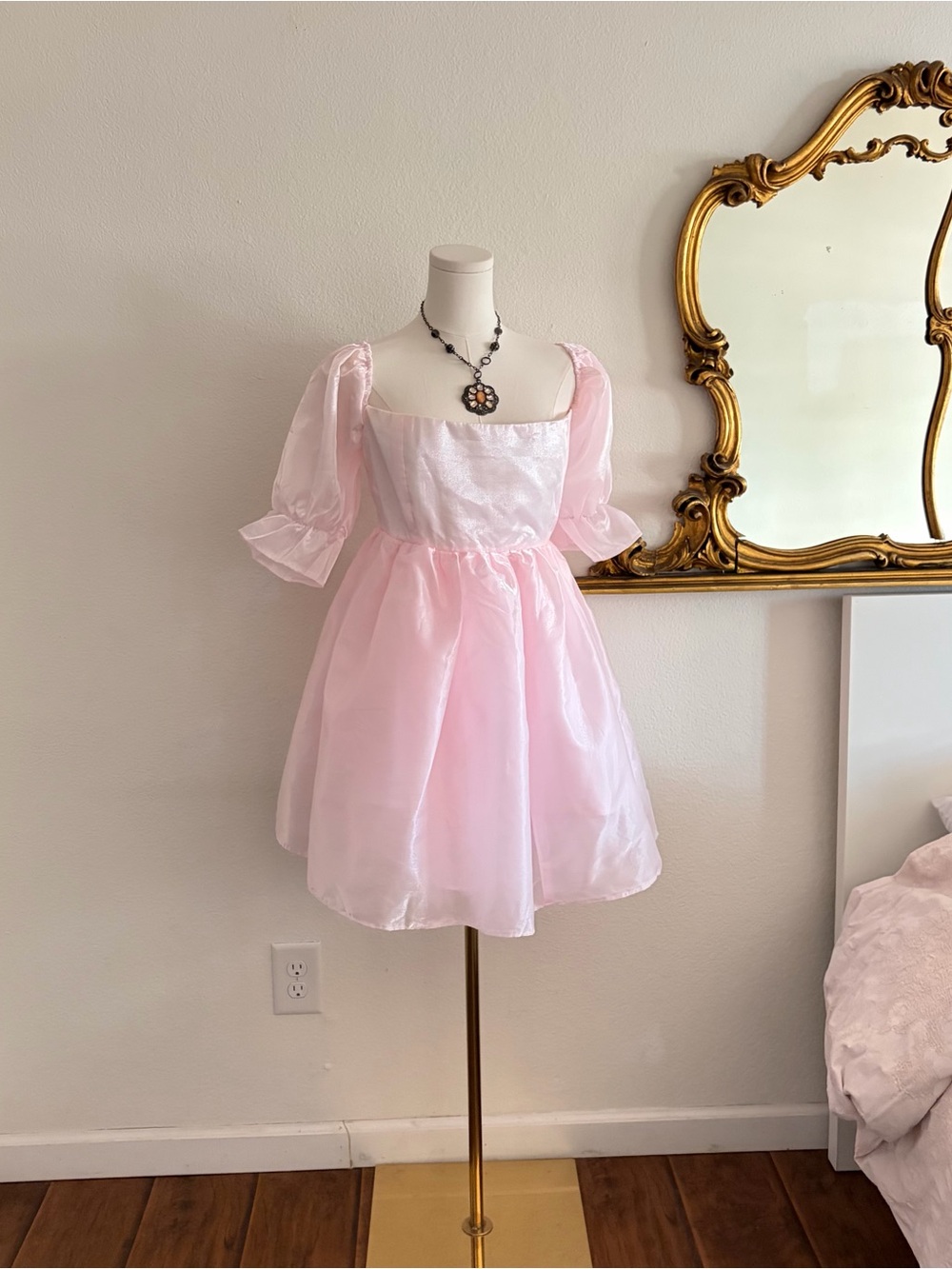 Pink puff dress handmade Pale Pink Organza Puff-Sleeve Party Dress